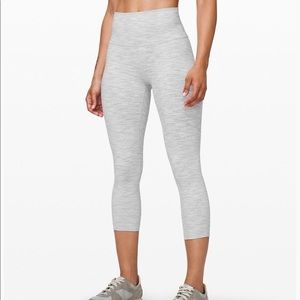 lululemon Wunder Under Crop High-Rise Luxtreme 21”